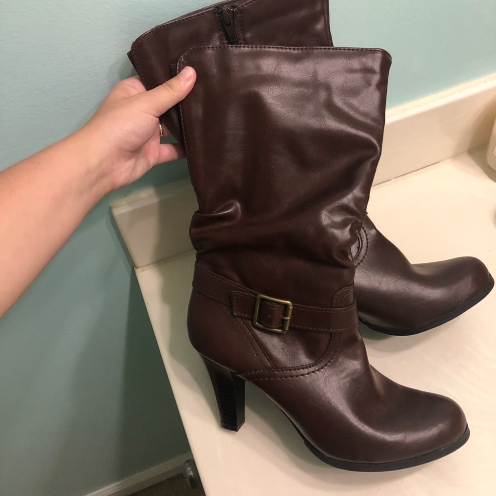 ***SOLD NWOT Leather Heeled Boots - Picture 1 of 4